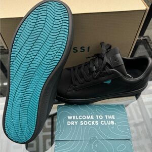 VESSI Soho Sneaker (BNIB)- Asphalt Black on Black